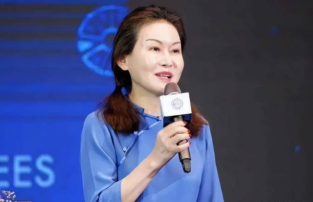 山东女富豪赵燕,身价超500亿,成本20元的产品卖5000?_华熙_投资_生物