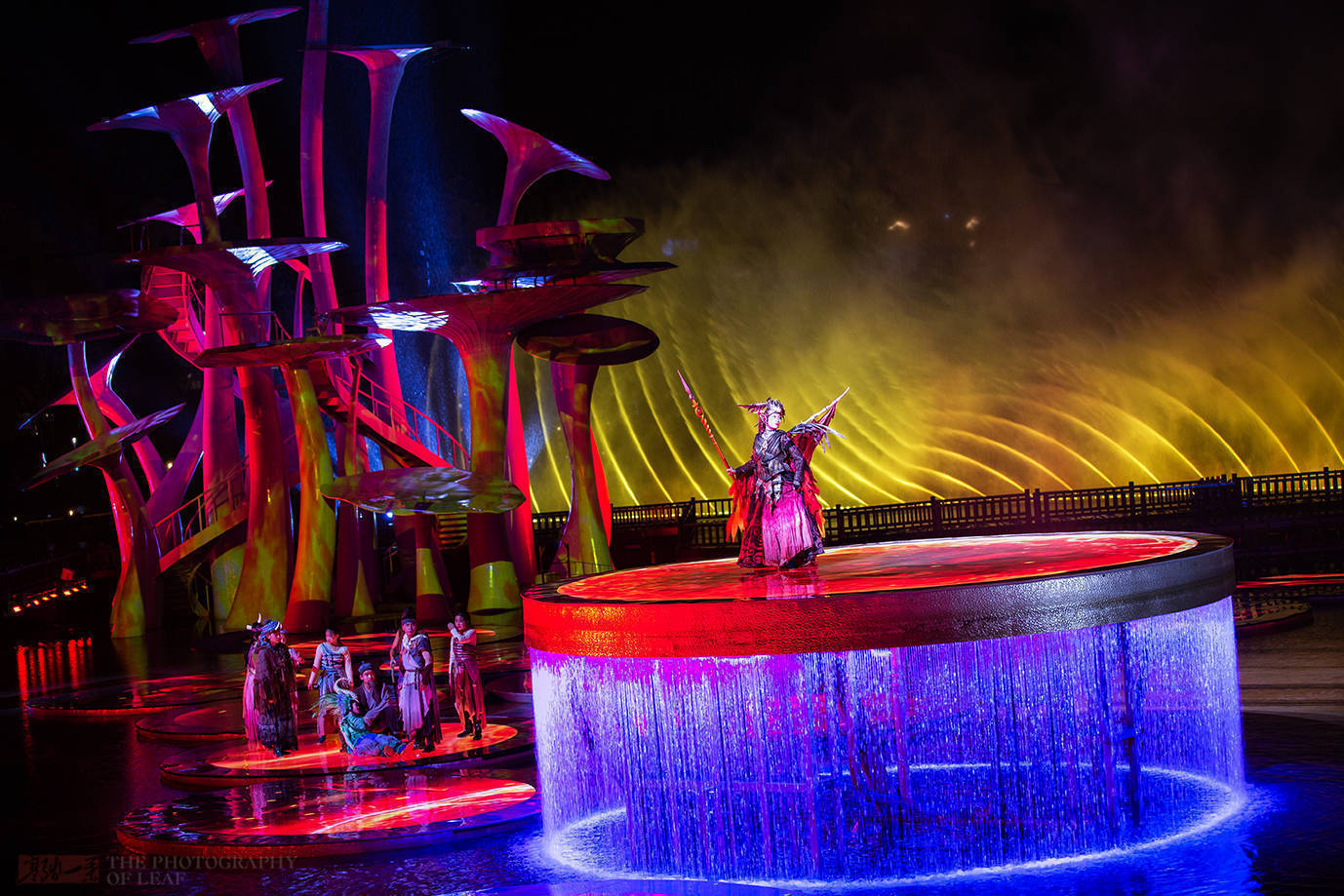 大型实景演出《遇见婺源》,连放5分钟烟花,游客:168元门票太值了_度假