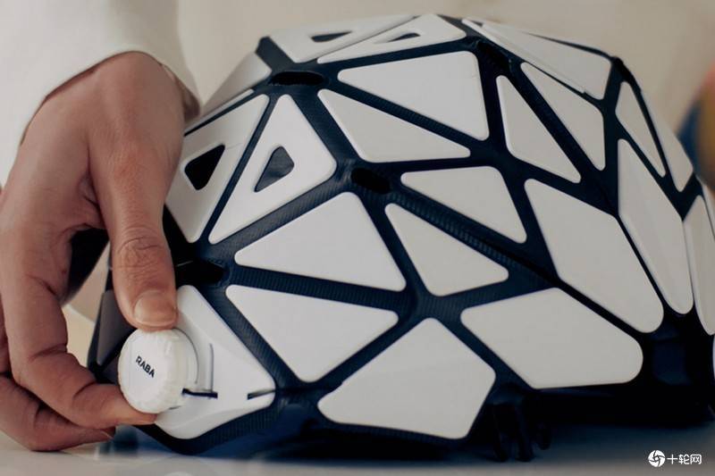 韩国厂商推出折叠安全帽,重量仅410克