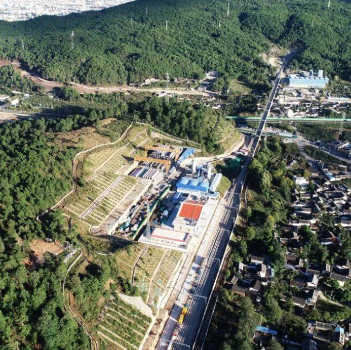 丽香铁路项目最后一片T梁成功浇筑,距离建成又进一步!_丽江_大理_施工
