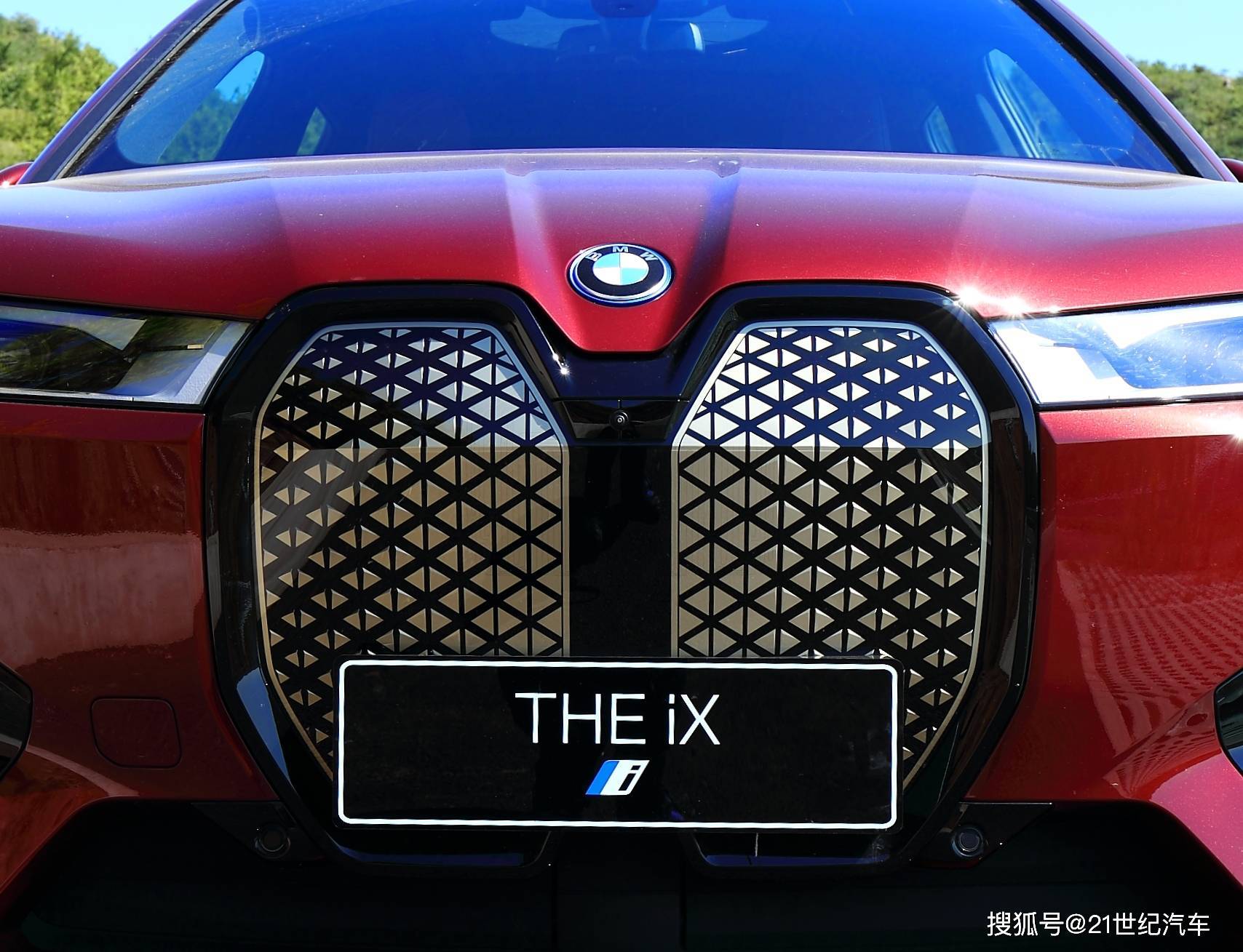 BMW iX 充满未来感的豪华出行新体验_搜狐汽车_搜狐网