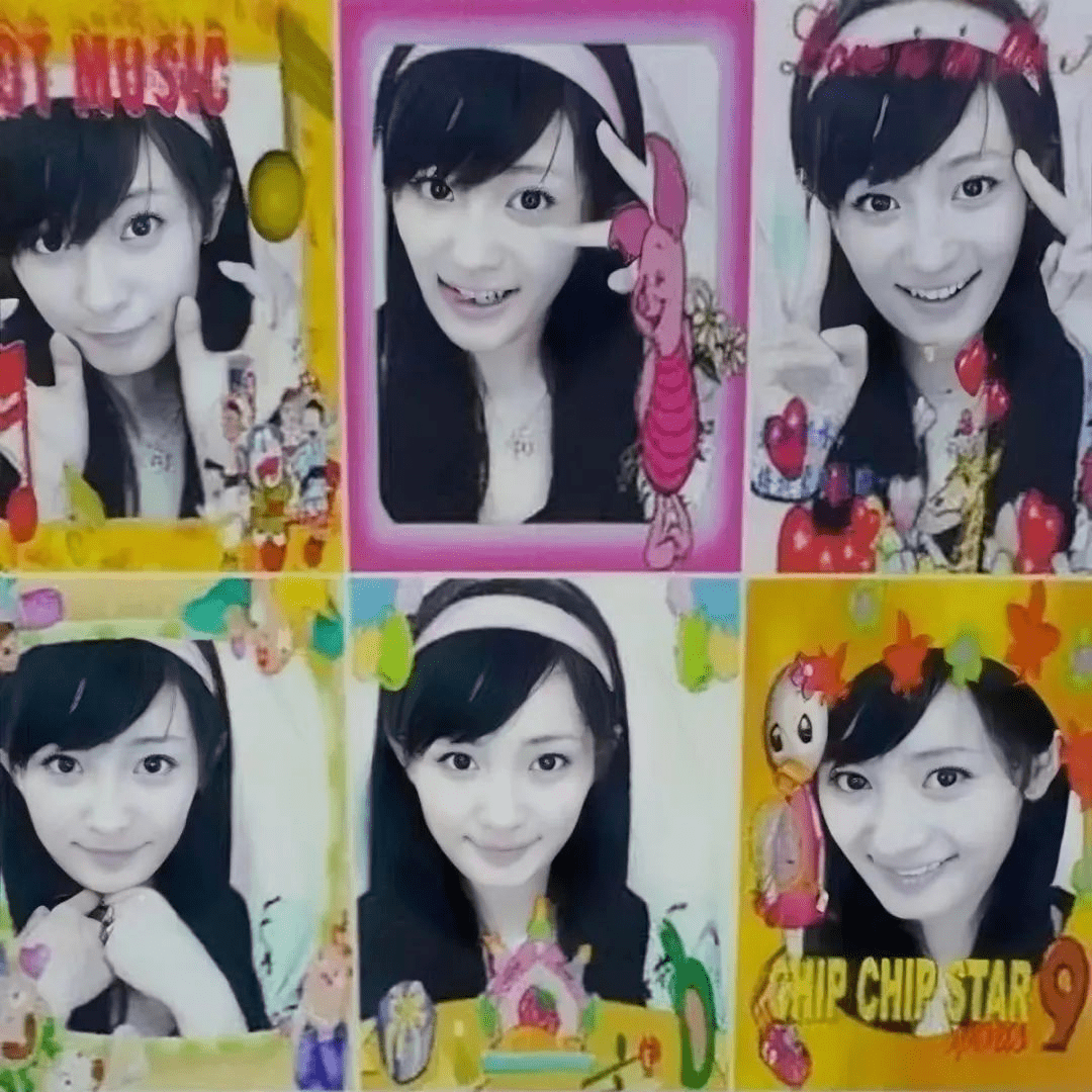 对于80,90后,大头贴才是最早接触到的自拍形式.