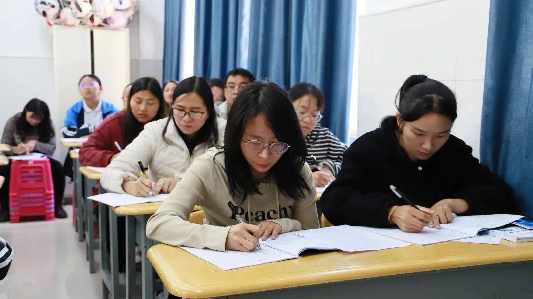 云南曲靖会泽文渊中学:开展"351"高效课堂骨干教师示范课_教学_思考