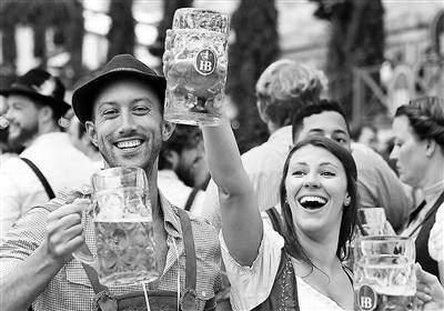 德国慕尼黑啤酒节重启 为何是场“甜蜜的负担”？