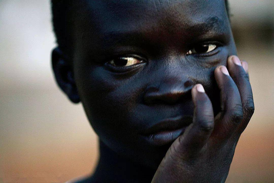 非洲人种肤色图片