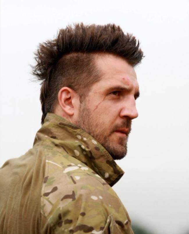 "神似斯坦森,曾参演《战狼》北极熊团团长"分享与吴京的故事!