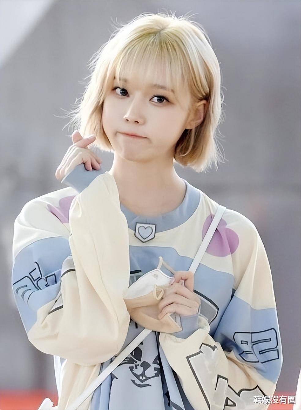 aespa成员winter公开童年旧照,被赞"等比例长大"_照片_小时候_韩娱