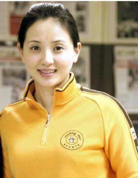 陶慧敏:美出天际不嫁富豪,为前夫守寡10年,二婚嫁初恋恩爱幸福?
