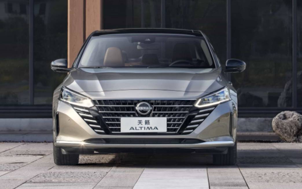 彼时它的英文名字是"teana",在北美市场则名为"altima"