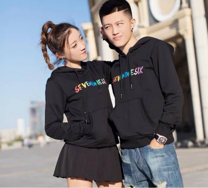 你们都期待牌牌琦的正式回归吗?欢迎大家在评论区说出对他的看法.