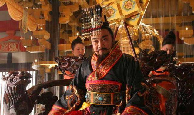 他在位仅5年国度由盛转衰，比杨坚更怕妻子，被皇后吓得不克不及上朝