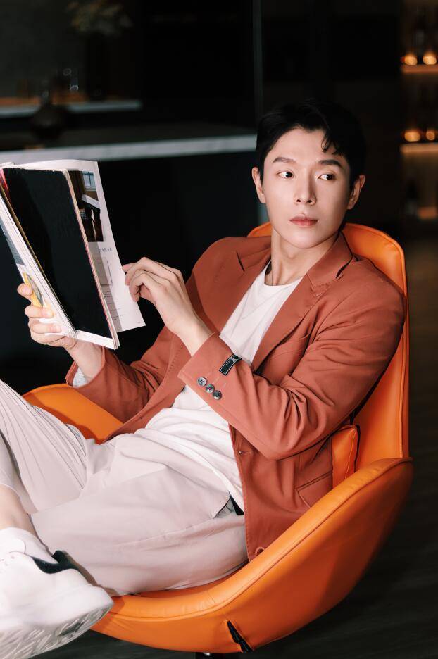 因爱而聚,为爱追光——《追光者》王鑫饰演"李健"_公益_救援_故事