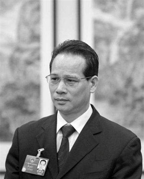 "东莞土皇帝"梁耀辉:连续两年登上胡润富豪榜,为何会被抓入狱_投资