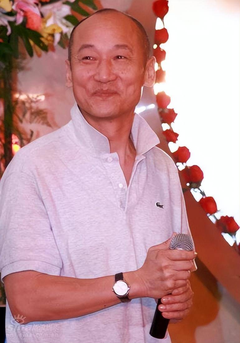 张建亚:小木匠变身大导演,与女星张瑜离婚后甘当"模范前夫"_单位_上海