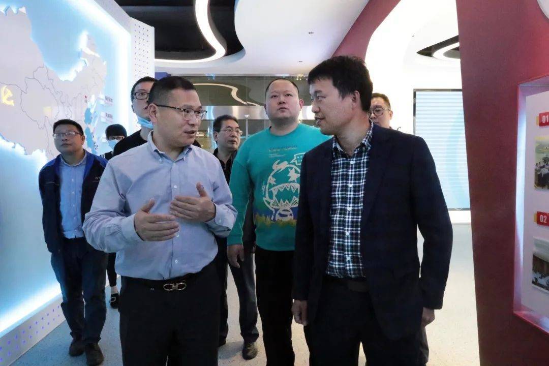 浙江省经信厅高端装备处副处长徐招玺一行调研万里扬_发展_产品_新