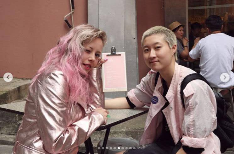 吴卓林加拿大住处曝光,房间昏暗狭小堆满杂物,andi仍需她来养