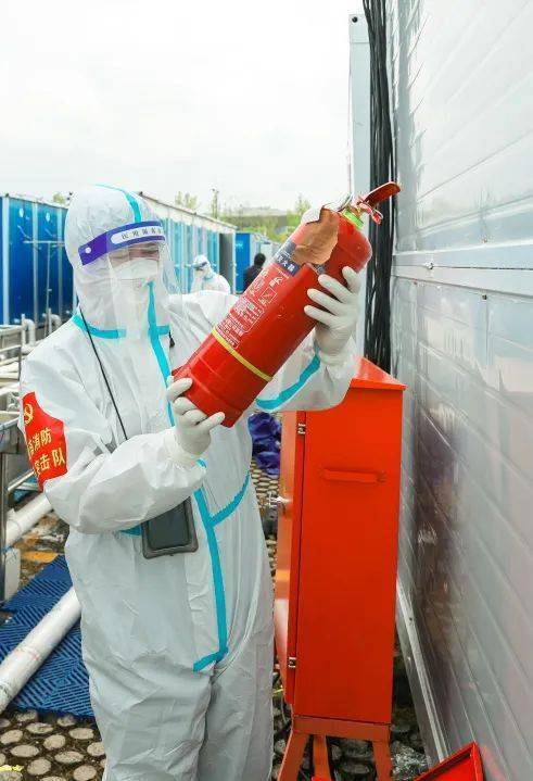 【寻找最美消防员】十年如一日的防火"老炮"_李荣_国展中心_工作