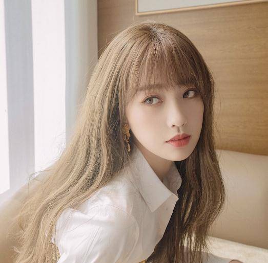 女星金发造型,鞠婧祎国外范,程潇漫画脸,热巴成公主!_样子_女生_感觉