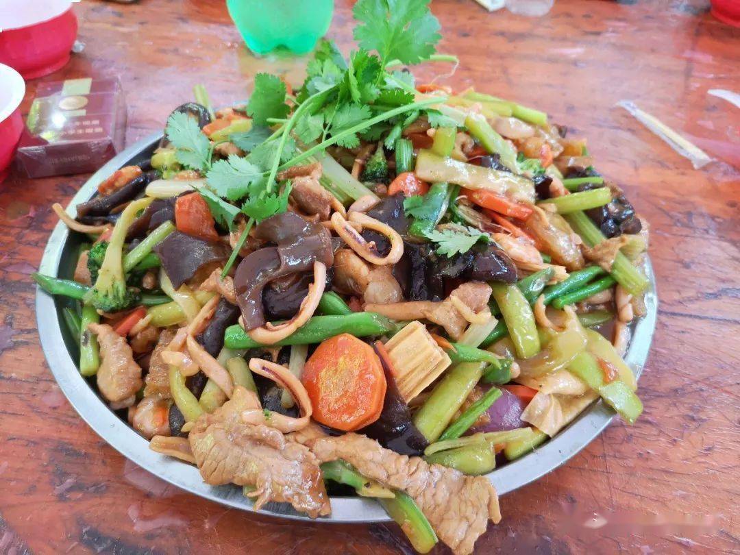 文昌喜宴头盘菜是怎么出炉的?_食材_全家福_人们