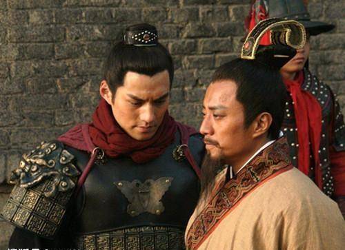 水浒传中,卢俊义和燕青是主仆关系,上了梁山后,能以兄弟相称吗_身份