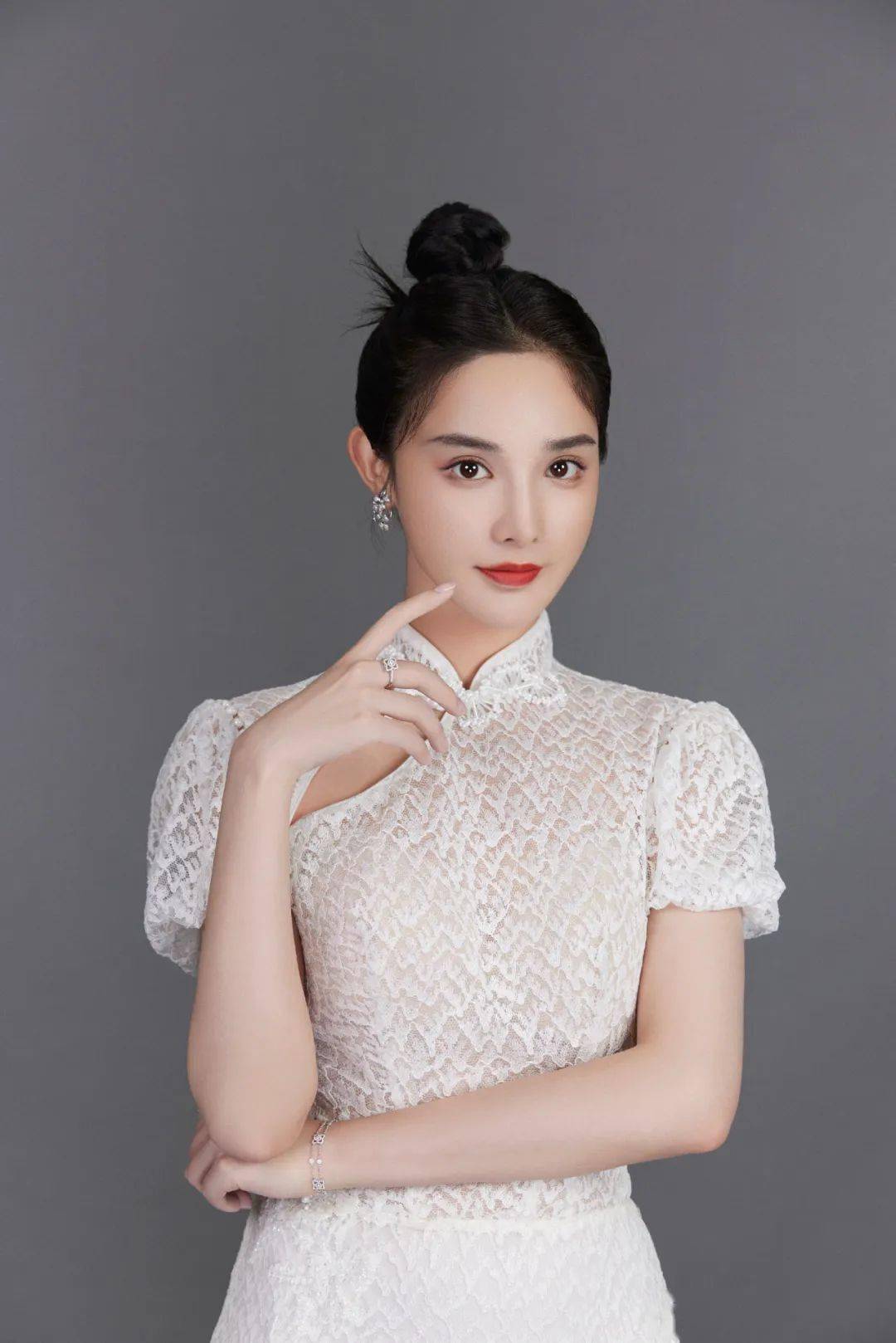 22q3 | 220位新生代女演员待播作品一览:她们以梦为马,逐光而行_合作