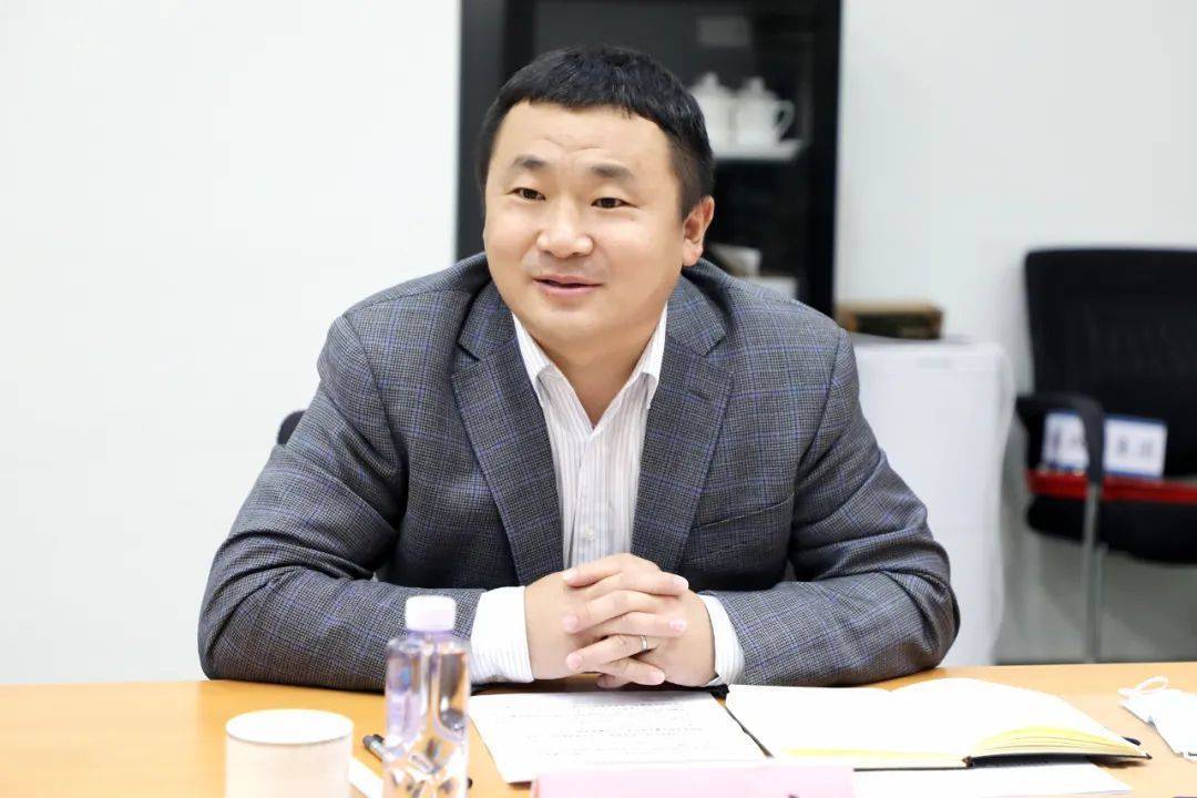 中国人才交流协会秘书长丁国杰对本次双方合作表示热烈