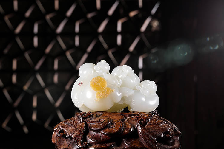 「璞玉雅藏」和田籽料 熊明星玉雕《诸事如意》鉴赏_作品_朝隆_结构