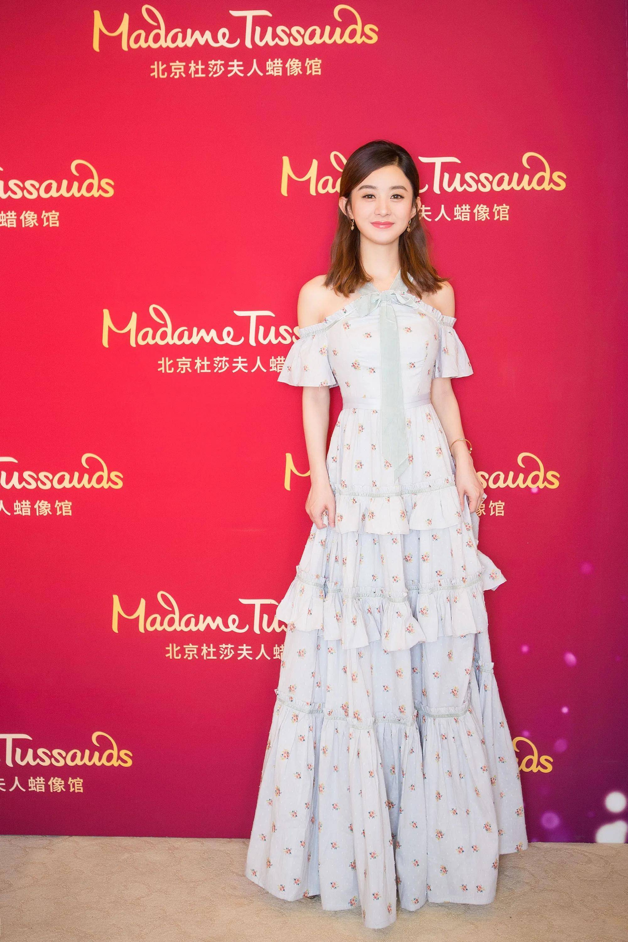 赵丽颖十年成长史,锅盖头发型可爱,高马尾霸气,波浪卷淑女_活动_造型