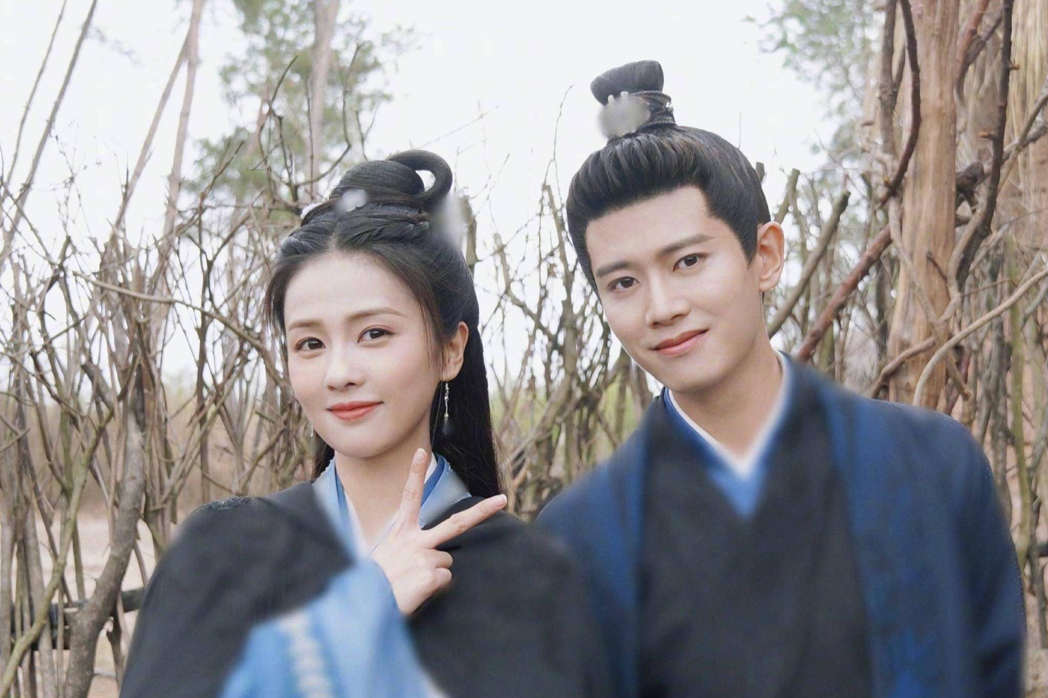 搭任嘉伦搭王一哲七,白鹿注重和粉丝的互动交流,真实的她总会把抖音