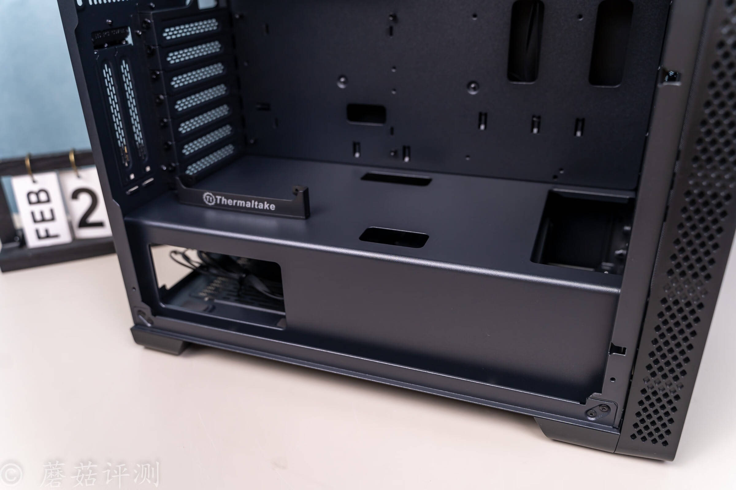 低调沉稳,安静冷静,tt(thermaltake)启航者s5 plus机箱 评测_电源