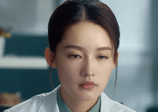 颜值不输李沁,表演充满灵气,《爱上特种兵》钟丽丽真是太圈粉了_萧萧