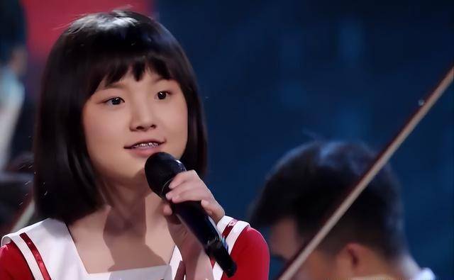 韩甜甜:天使吻过的嗓音,12岁农村女孩一曲成名,唱哭全场观众