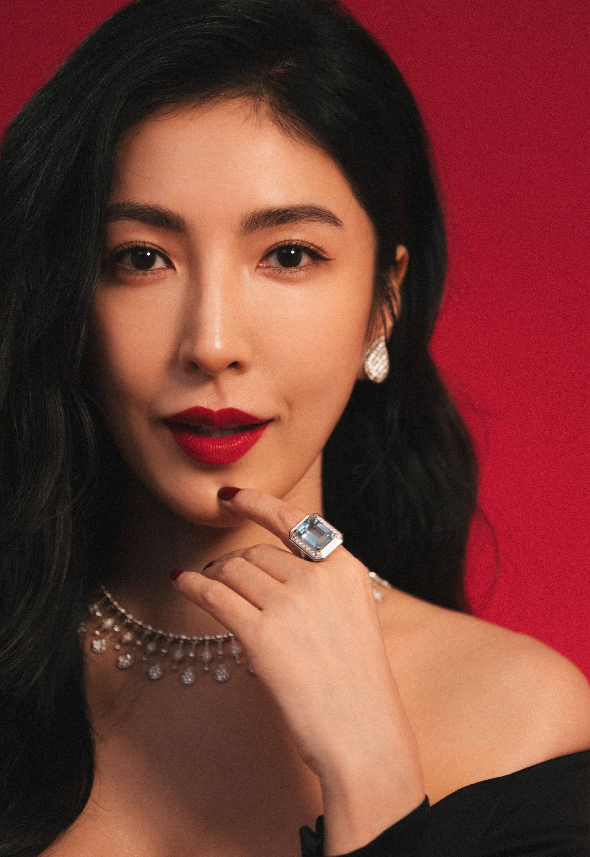 《华灯初上》失落金钟奖,女主角杨瑾华发文:鱼与熊掌无法兼得_戏剧