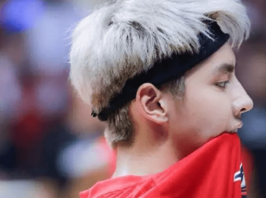 明星"怪癖"好奇葩,陈伟霆遗传,张艺兴捣蛋,只有他的不能理解_习惯