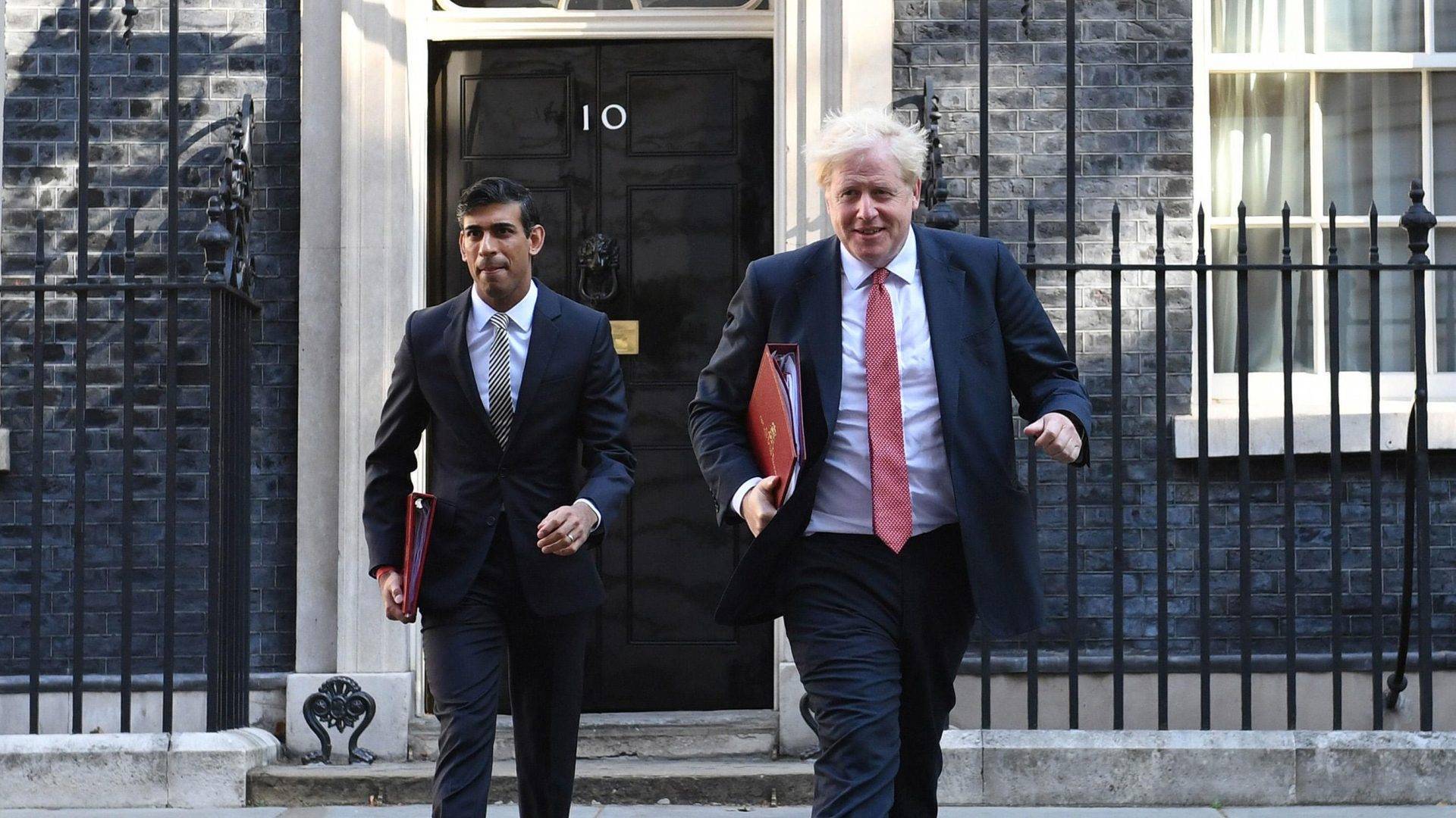 人物 | 印度裔移民后代、商界精英出身，英国新任首相苏纳克是谁？