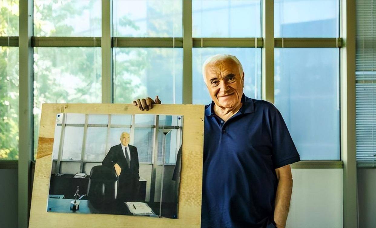 自从创始人查普曼逝世之后,路特斯就处于不断的风雨飘摇之中.