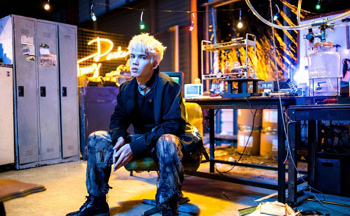 派伟俊曝曾没有同学朋友聊音乐 很孤独_威尔_成年_创作