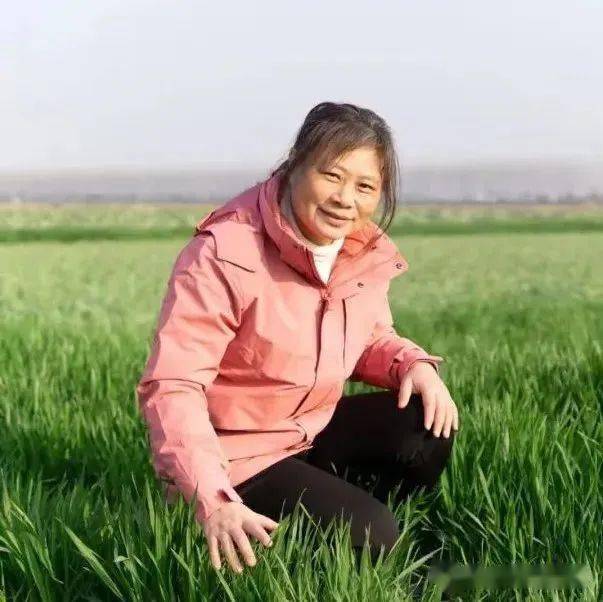 作者简介:作者颜小红,系长江大学农艺教育专业92级校友.