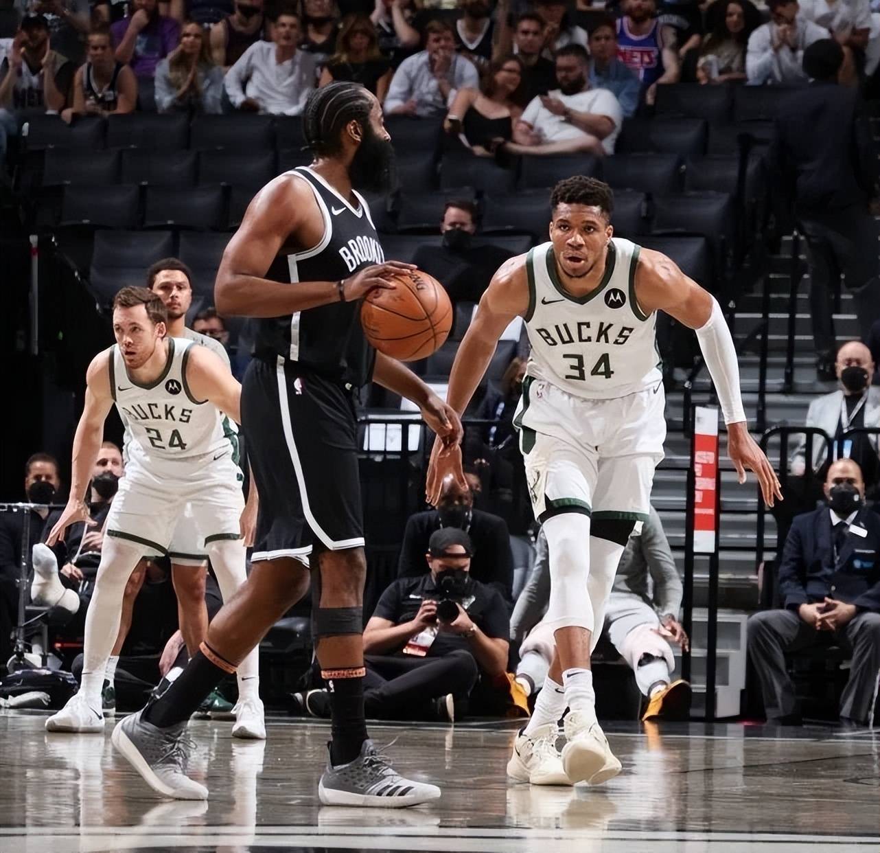 nba资讯 篮网vs雄鹿 哪队将迈进三连胜?