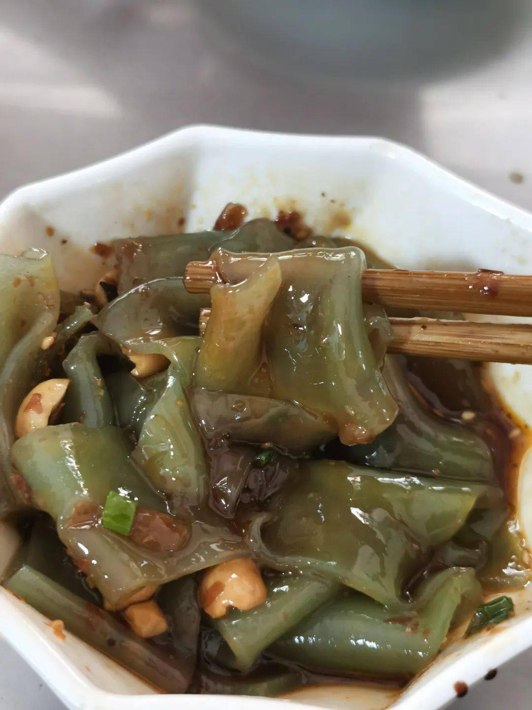 587 | 在德阳吃绿色的梓潼片粉,我可真行_梓潼县_酱汁_der