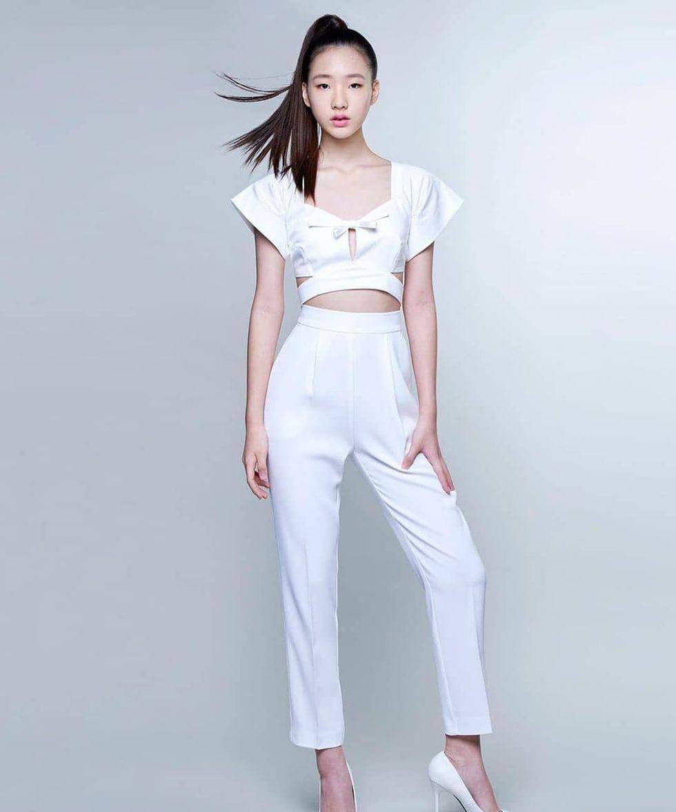 14岁成美妆品牌代言人,美的超凡脱俗_许曦文_elly_网友