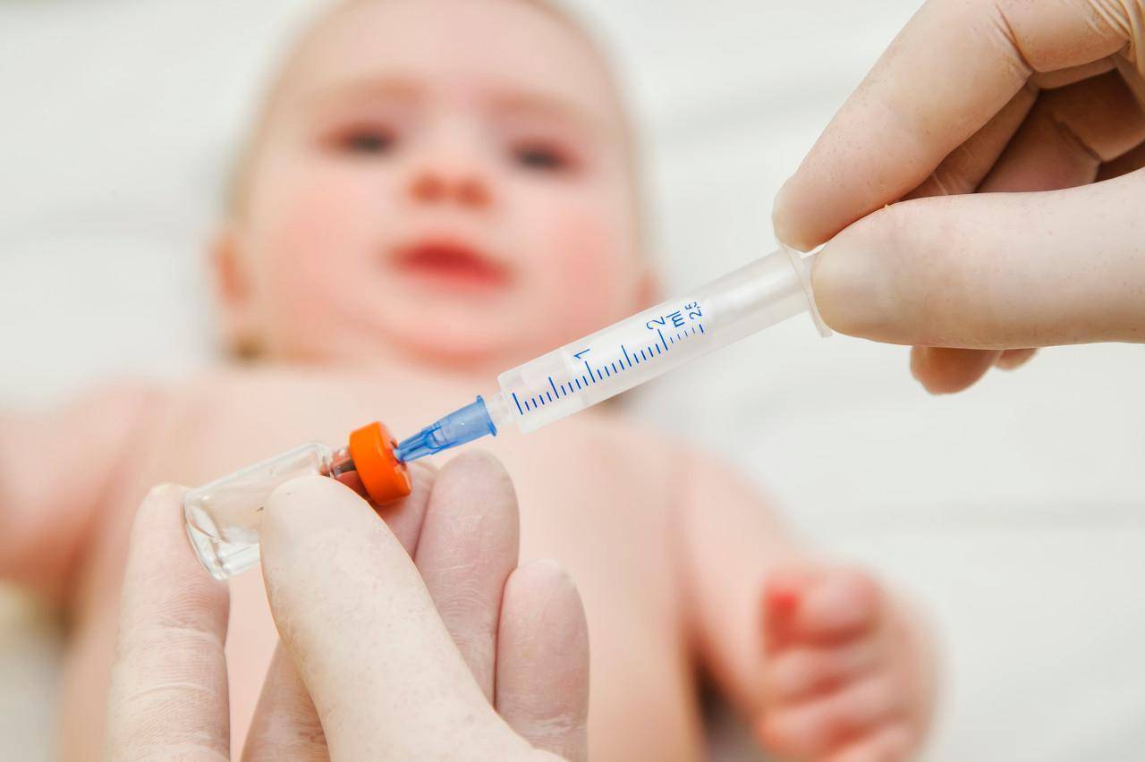 10个娃接种后9个发烧,孩子打完麻腮风疫苗会有什么反应