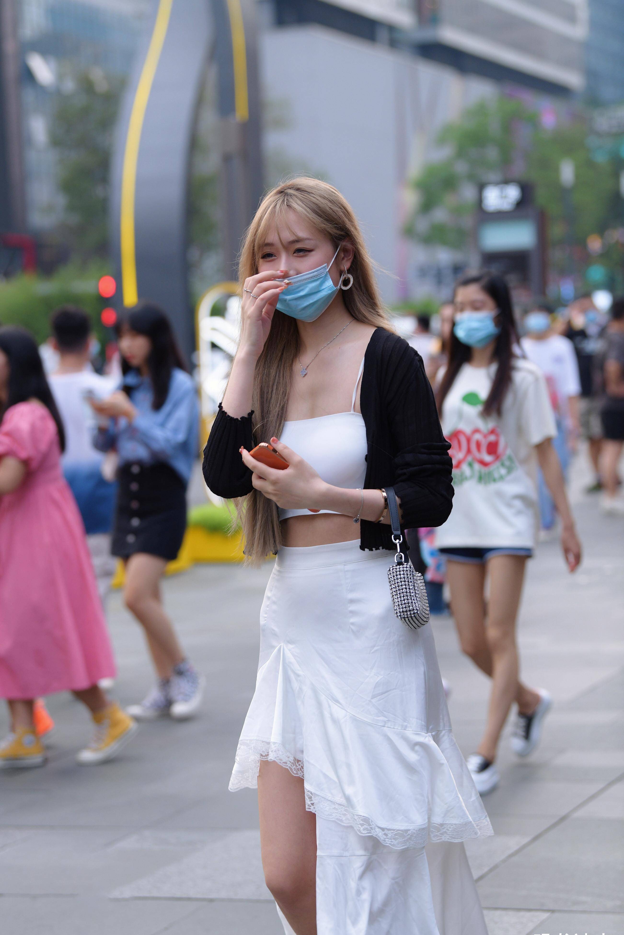 直男眼里的复杂穿搭,是女人眼里的漂亮衣服_男人_女孩子_裙子