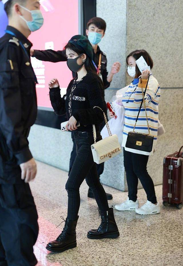 鞠婧祎真的有159?