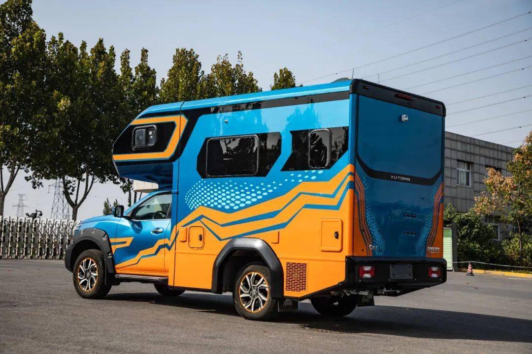 野性十足,四驱还带差速锁,宇通全新皮卡房车来袭,开启你的探险之旅