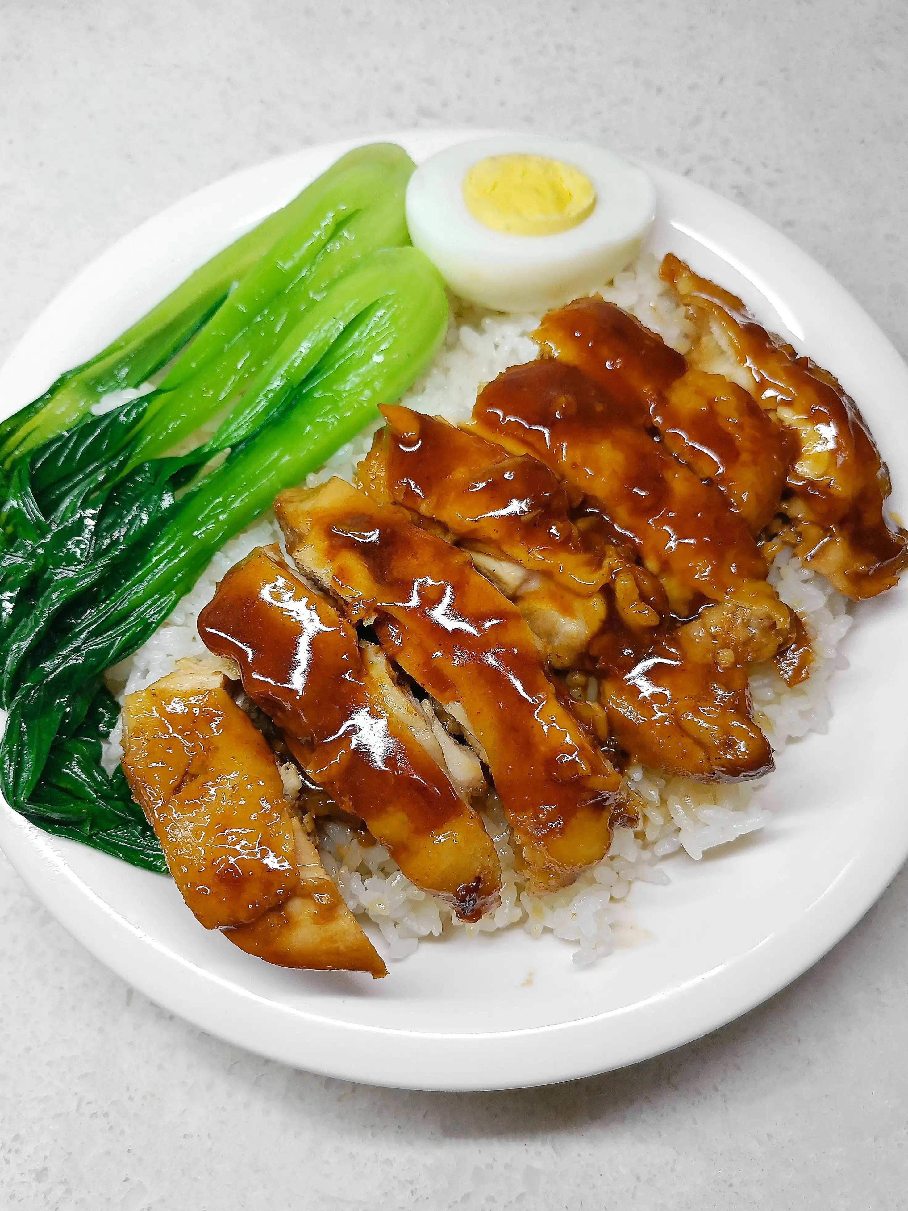 照烧鸡腿饭!鸡肉鲜嫩多汁,口感油润鲜香,巨香巨下饭_酱汁_料酒_鸡皮