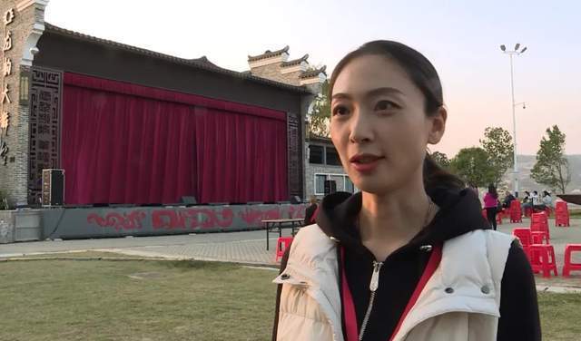 十堰籍青年演员田娜荣获第三届亚洲华语电影节"优秀演员奖"_乡村_新