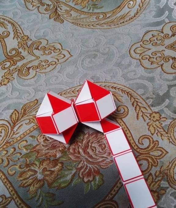 四十八段魔尺变雪花_的底部_样子_标记