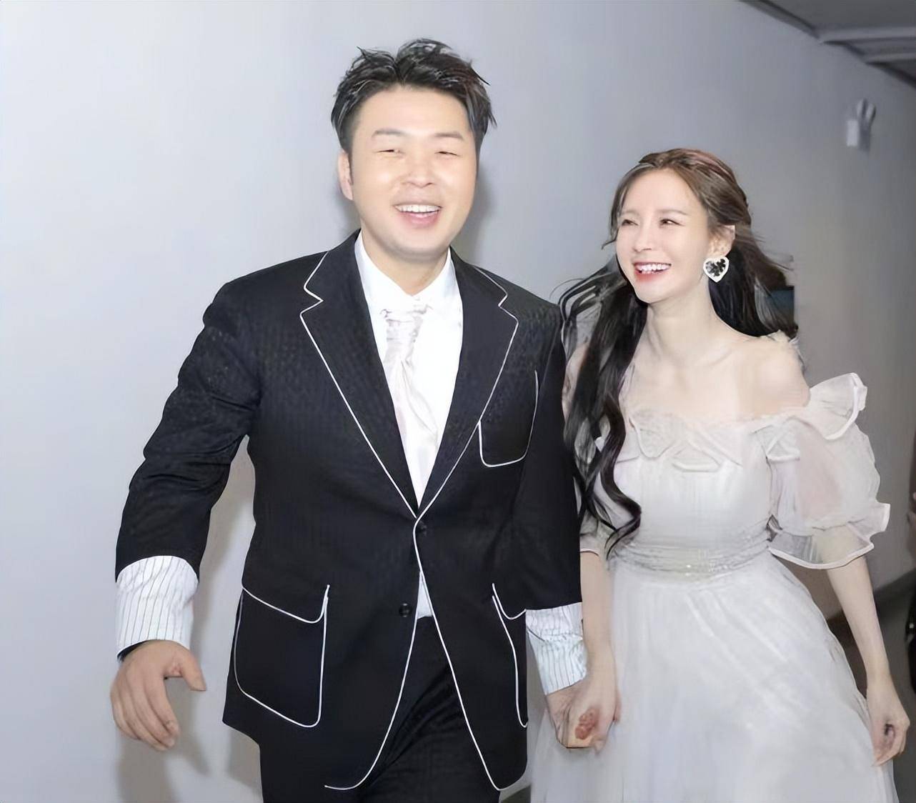 沈梦辰为老公庆35岁生日,晒合照力破婚姻谣言,杜海涛瘦成张若昀