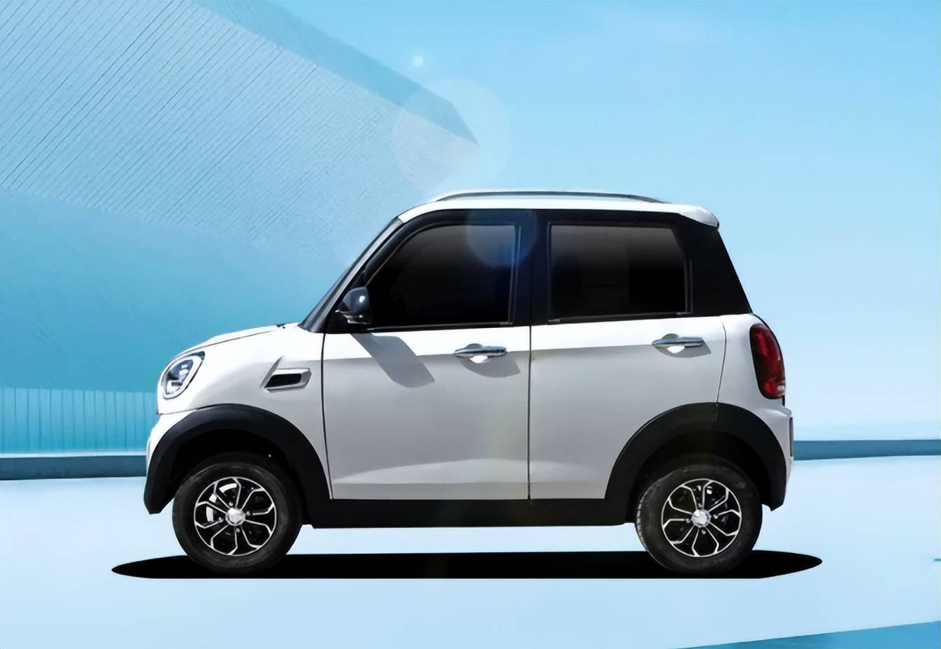 恩途新款p9代步车测评:动力足,空间大,能载4人,续航达150公里_搜狐